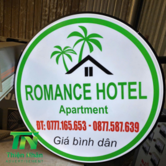 IN UV TRÊN HỘP ĐÈN HÚT NỔI